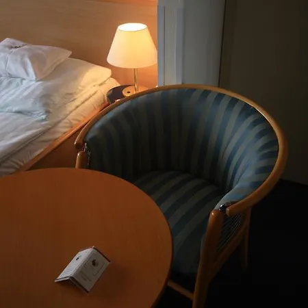 Kikelet Hotel 3*