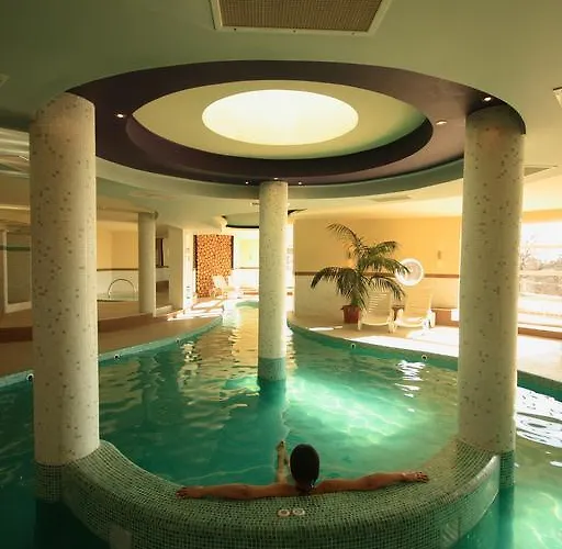 Kikelet Hotel 3*