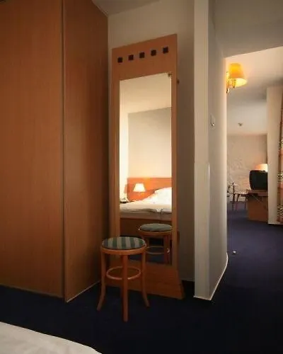 Kikelet Hotel Pětikostelí